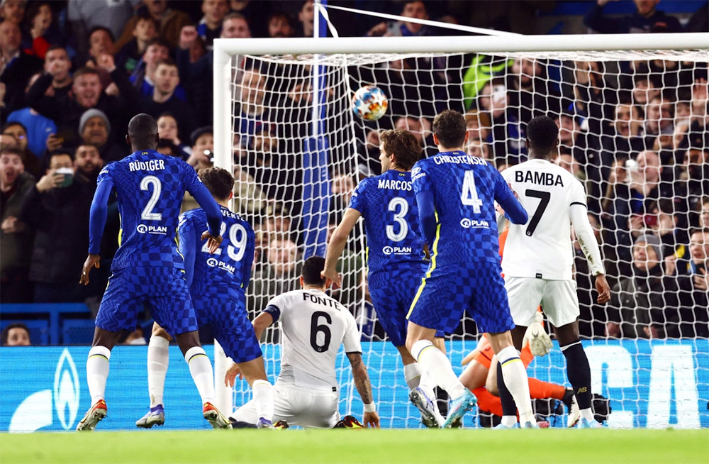 Lượt đi vòng 1/8 Cúp C1: Chelsea thắng Lille, Villarreal hòa Juve